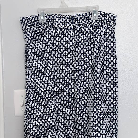 Belted Blue and White Skirt from H&M - Picture 2 of 2